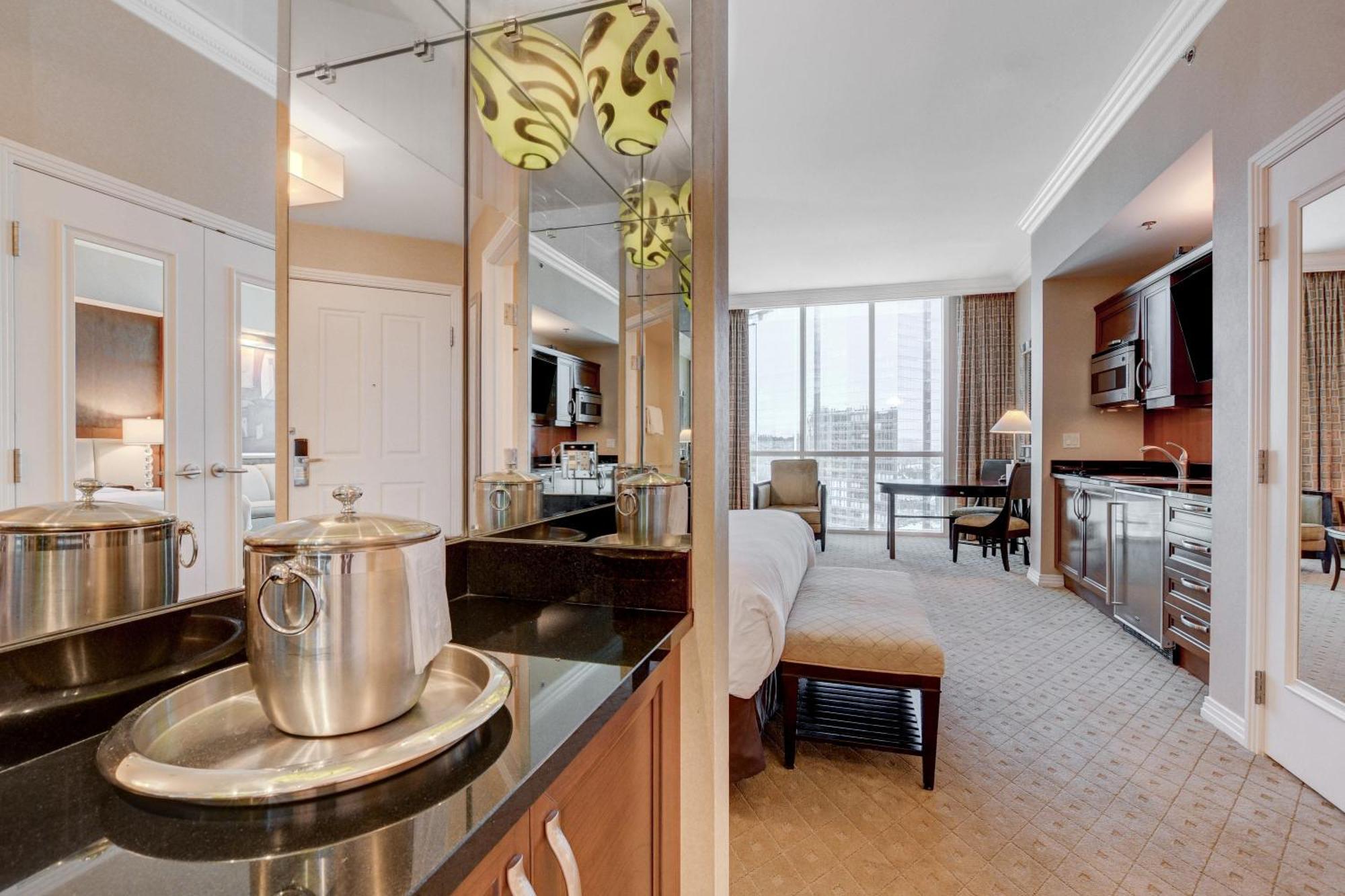 Classic Suite Mgm Signature 25Th Flr Pool View ลาสเวกัส ภายนอก รูปภาพ
